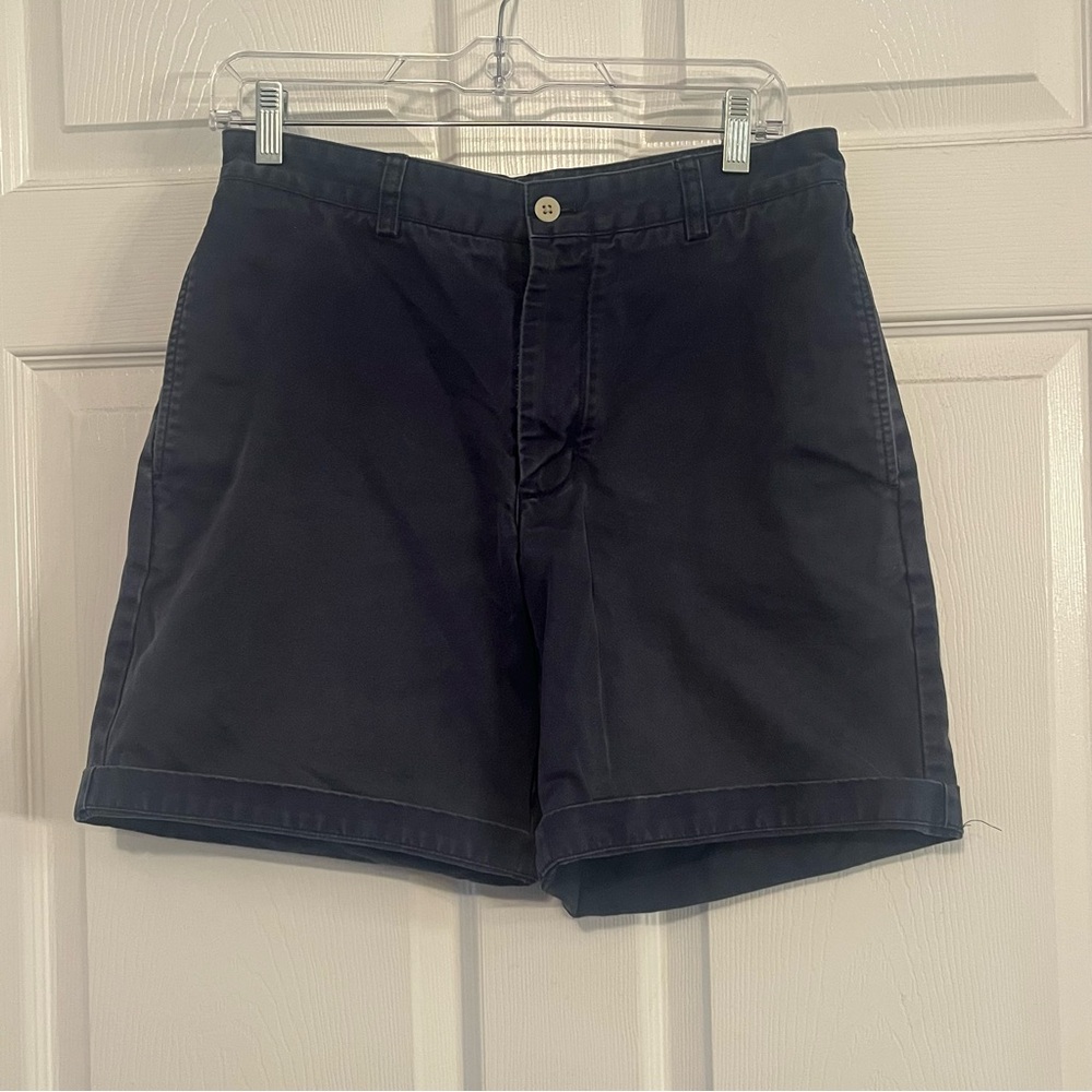 Vineyard Vines blue shorts
